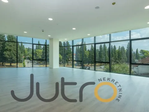 Rent, office space, 2542m², Podgorica, Crna Gora - image 6