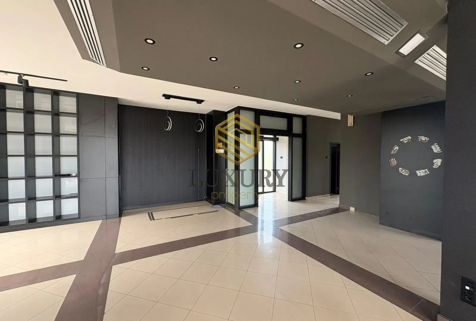 Rent, office space, 460m², Zabjelo, Podgorica