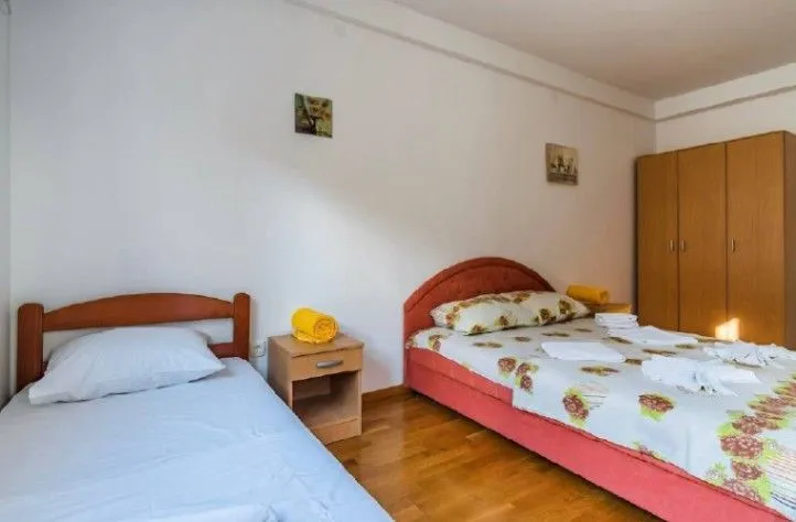 Rent, apartment, 93m², Rafailovići, Budva