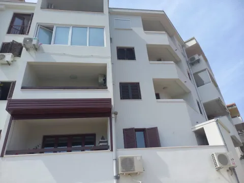 Prodaja, dvosoban stan, 75m², Budva, Crna Gora - image 23