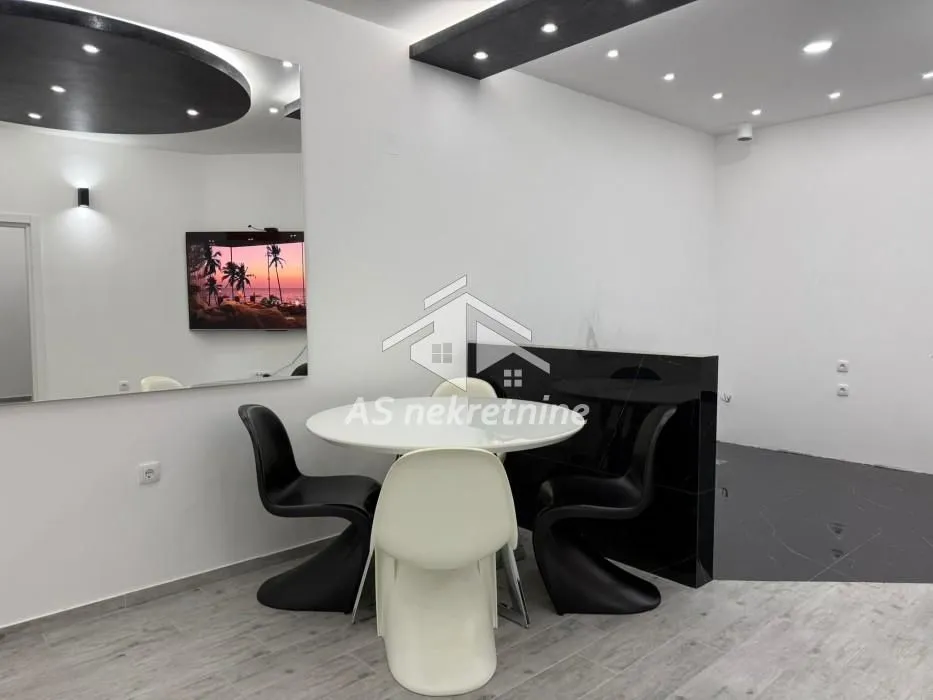 Rent, apartment, 120m², Kalenić Pijaca, Vračar Sve Podlokacije
