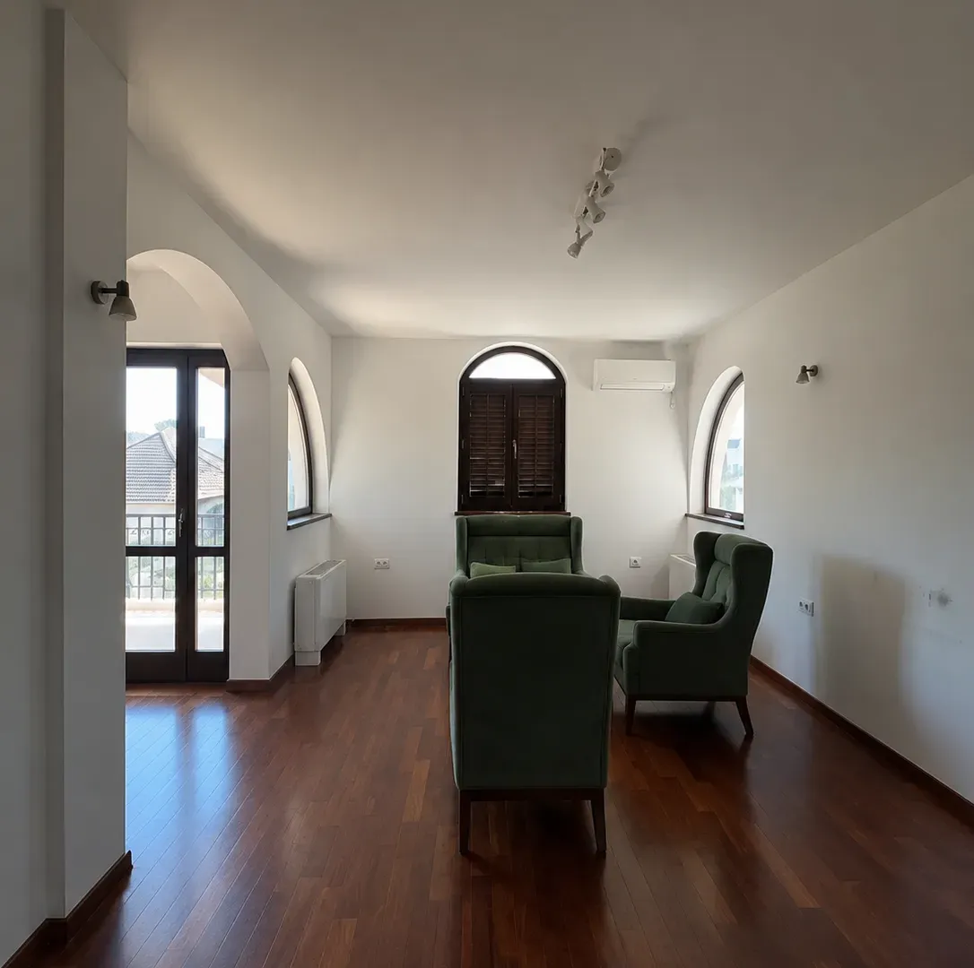 Rent, house, 340m², Tološi, Podgorica