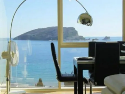 Sale, two bedroom apartment, 85m², Centar, Budva