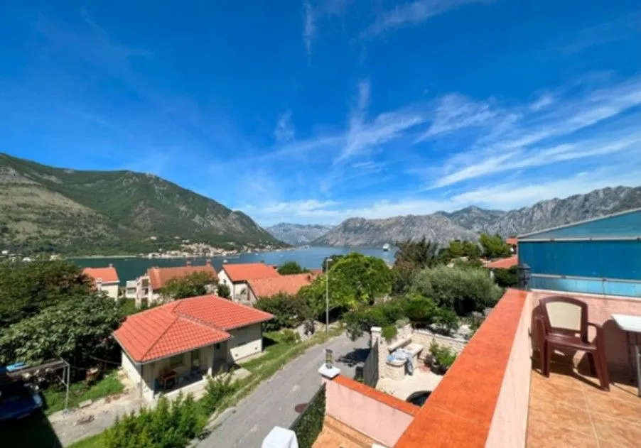 Sale, house, 200m², Dobrota, Kotor