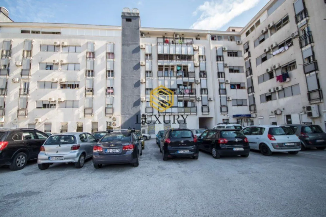 Rent, two bedroom apartment, 57m², City Kvart, Podgorica