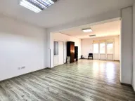 Rent, office space, 200m², Tološka šuma, Podgorica - image 8