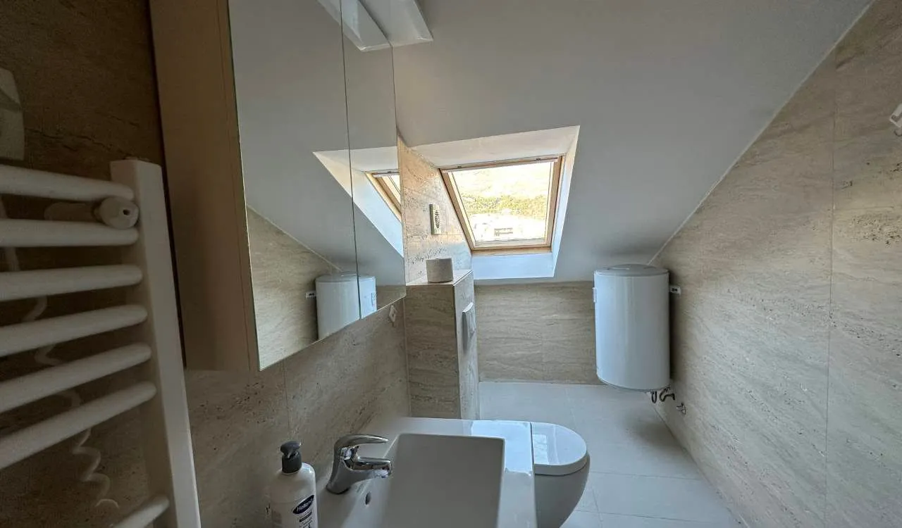 Sale, four bedroom apartment, 87m², Centar, Budva
