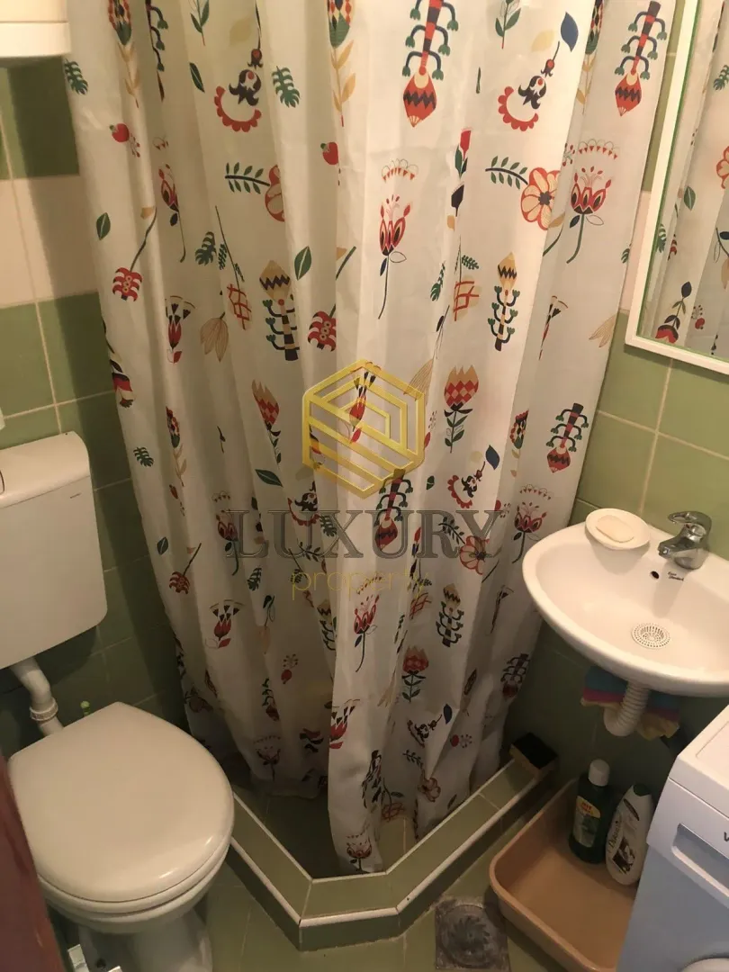 Izdavanje, jednosoban stan, 30m², Gornja Gorica, Podgorica