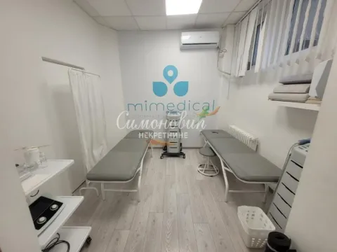 Izdavanje, poslovni prostor, 136m², Banovo Brdo, Beograd - image 8