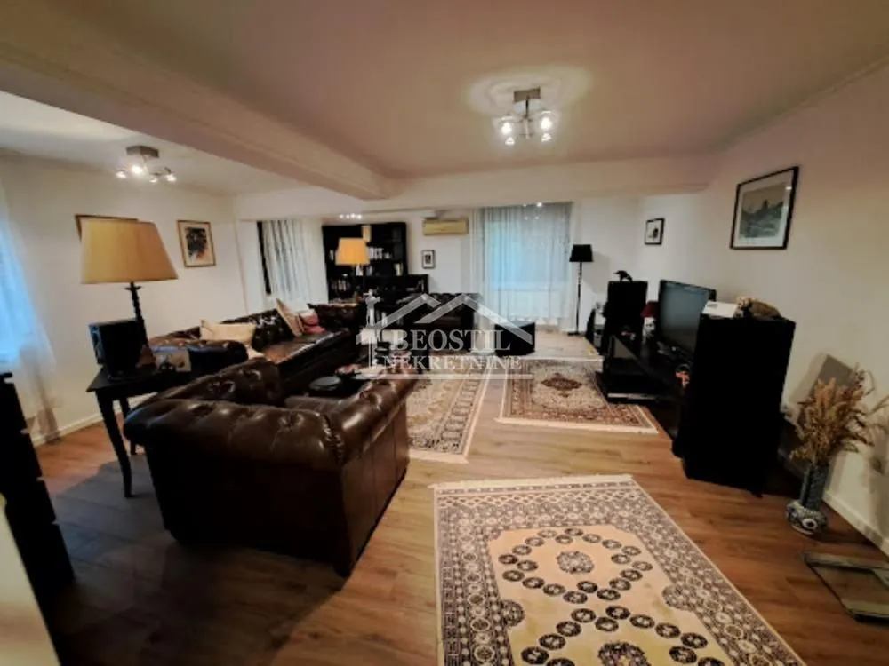 Prodaja, kuća, 238m², Vrčin, Grocka