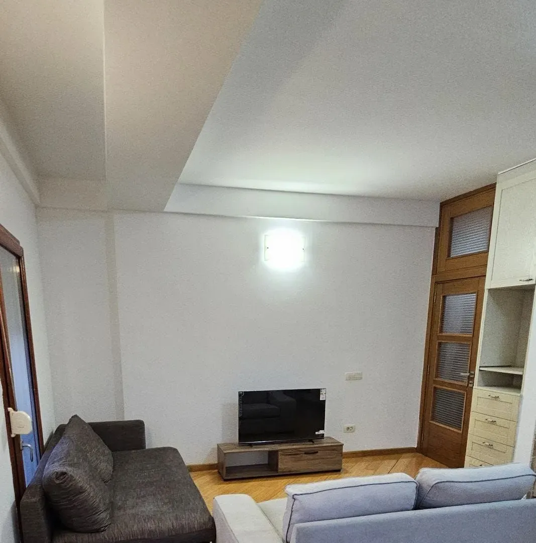 Izdavanje, dvosoban stan, 64m², Stari Aerodrom, Podgorica