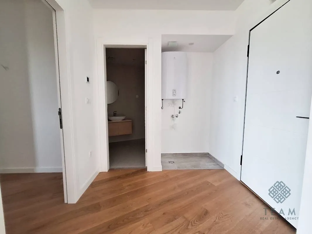 Prodaja, jednosoban stan, 54m², Bečići, Budva