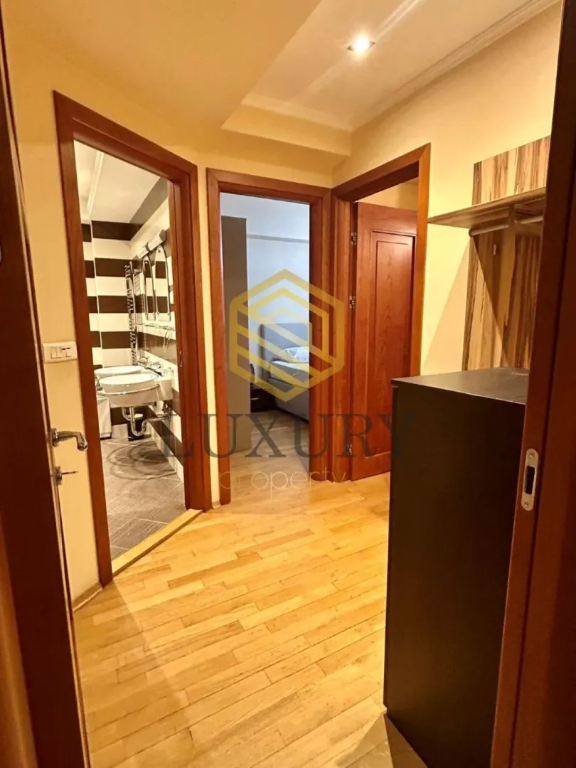 Prodaja, dvosoban stan, 100m², Centar, Podgorica
