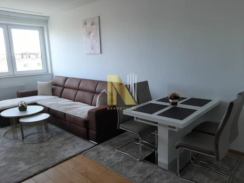 Izdavanje, dvosoban stan, 47m², Grbavica, Novi Sad Sve Podlokacije