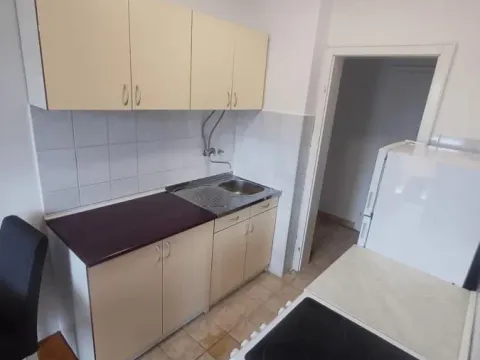 Izdavanje, jednosoban stan, 42m², Grbavica, Novi Sad Sve Podlokacije - image 4