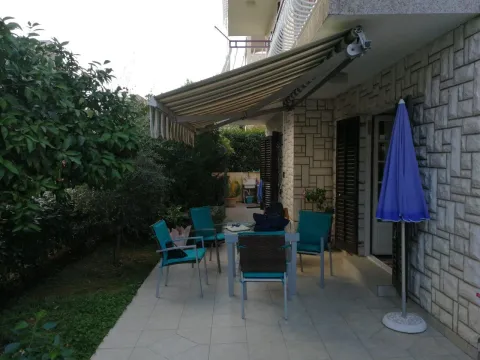 Prodaja, kuća, 400m², Tivat, Crna Gora - image 10
