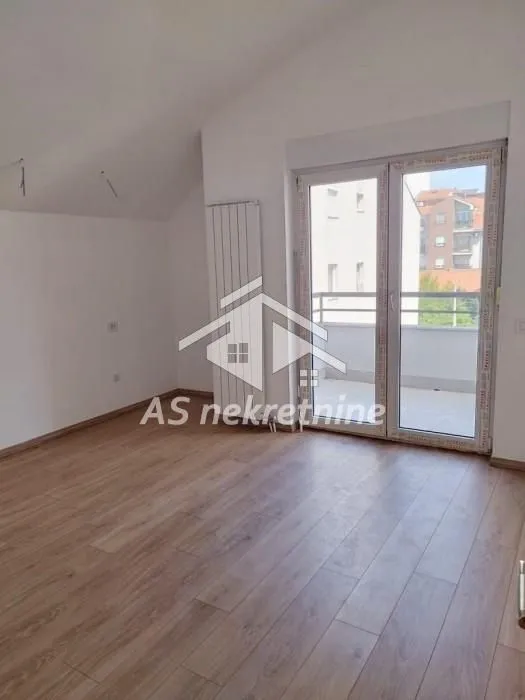 Prodaja, četvorosoban stan, 132m², Lekino Brdo, Voždovac Sve Podlokacije