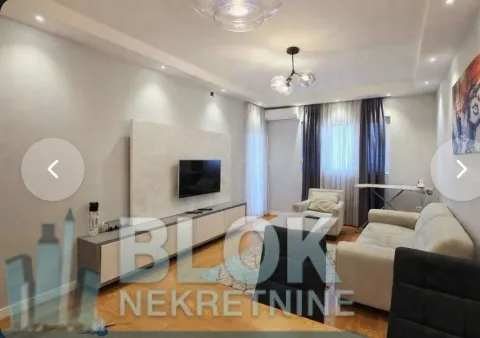 Izdavanje, jednosoban stan, 50m², Central Point, Podgorica - image 2