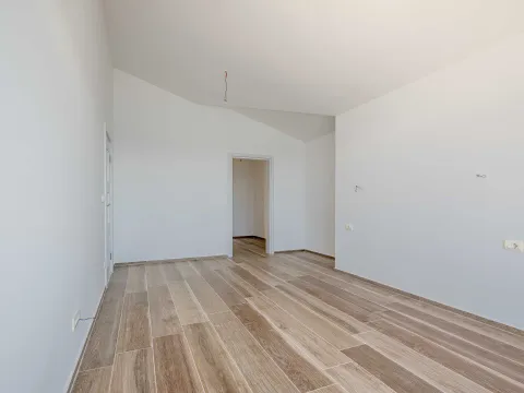 Prodaja, kuća, 370m², Utjeha, Bar - image 19