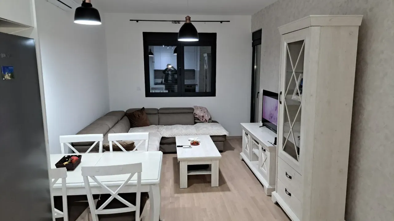 Izdavanje, stan, 45m², Pobrežje, Podgorica
