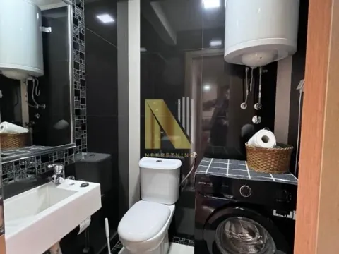 Izdavanje, četvorosoban stan, 102m², Bulevar Evrope, Novi Sad Sve Podlokacije - image 11