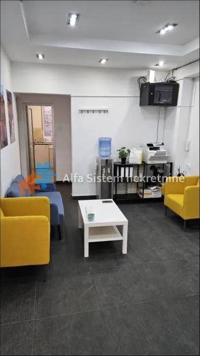 Izdavanje, poslovni prostor, 130m², Stari Grad, Beograd