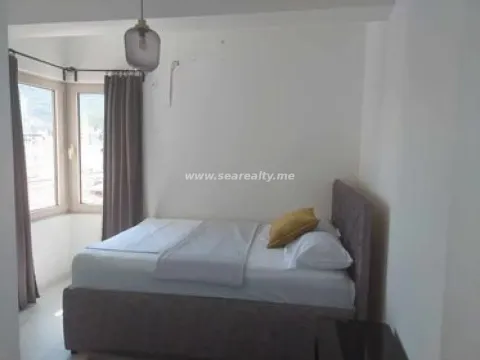 Rent, two bedroom apartment, 64m², Budva, Crna Gora - image 11