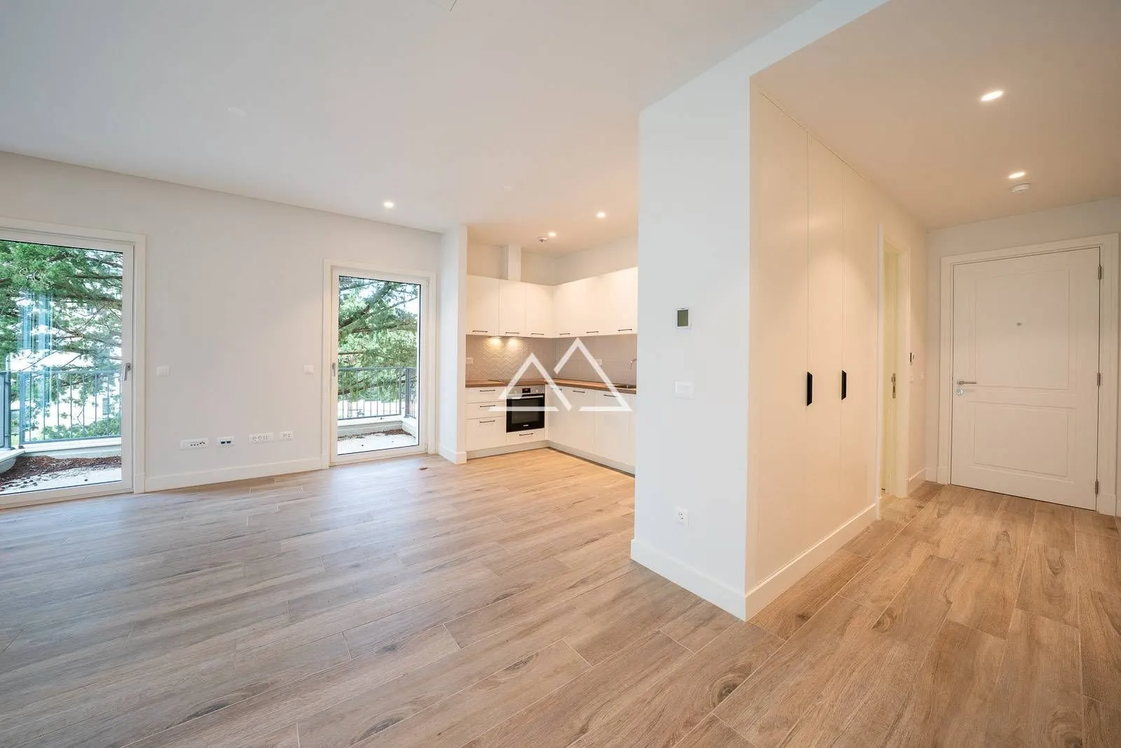 Prodaja, jednosoban stan, 65m², Luštica Bay, Tivat