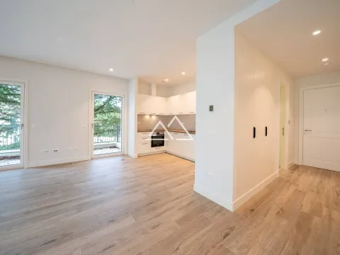 Prodaja, jednosoban stan, 65m², Luštica Bay, Tivat - image 4