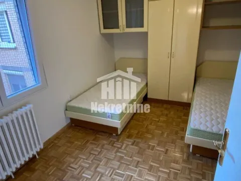 Izdavanje, trosoban stan, 93m², Stari Košutnjak, Rakovica - image 13