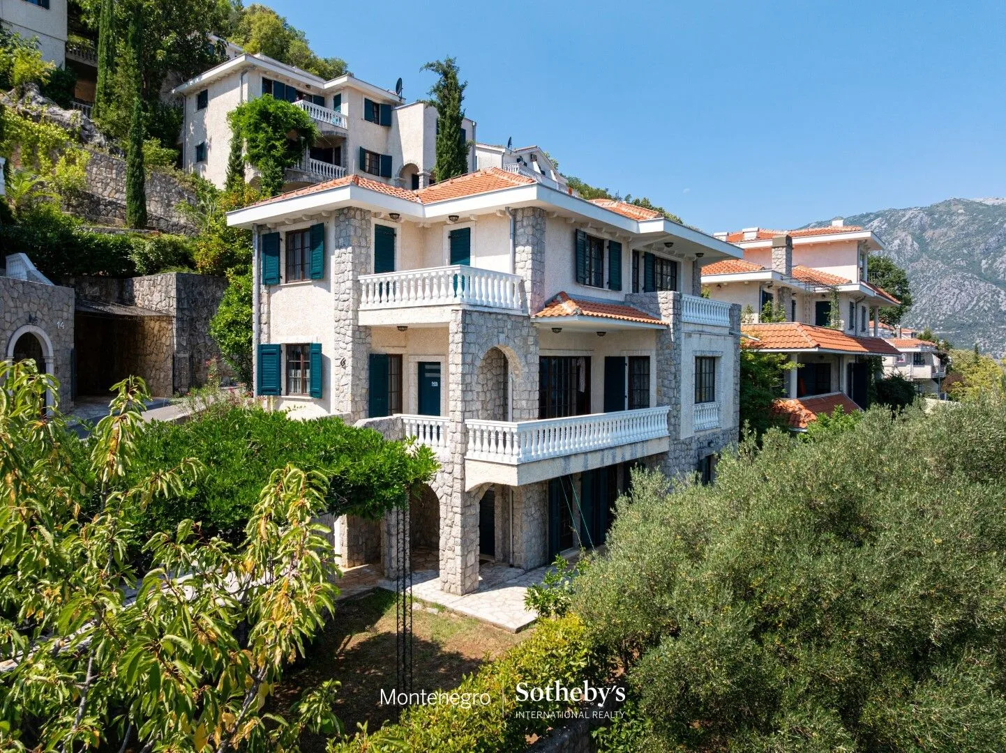 Sale, house, 235m², Kostanjica, Kotor