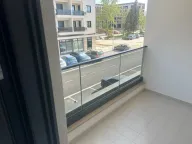 Izdavanje, jednosoban stan, 55m², New City, Podgorica - image 9