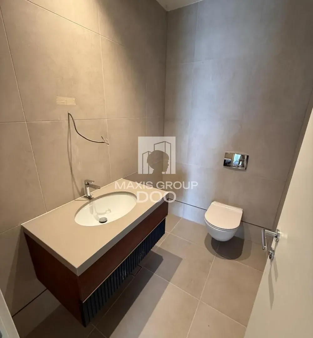 Prodaja, četvorosoban stan, 150m², Savski Venac, Beograd