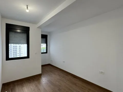 Izdavanje, dvosoban stan, 64m², Kruševac, Podgorica - image 10
