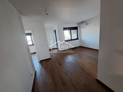 Prodaja, trosoban stan, 72m², Hala Pionir, Palilula Sve Podlokacije - image 7