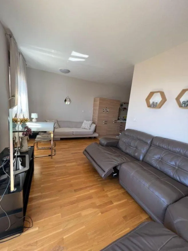 Sale, two bedroom apartment, 70m², Lazi, Budva