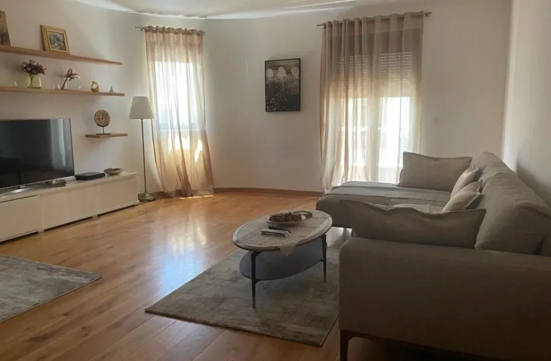 Rent, two bedroom apartment, 110m², Centar, Tivat