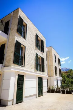 Sale, apartment, 60m², Tivat, Crna Gora - image 2