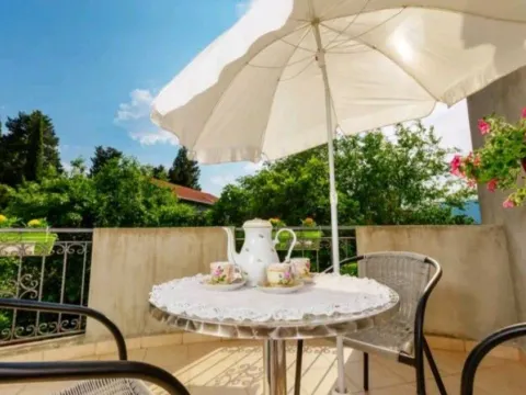 Rent, one bedroom apartment, 45m², Donja Lastva, Tivat - image 5