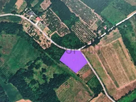 Zemljište in Mala Ivanča