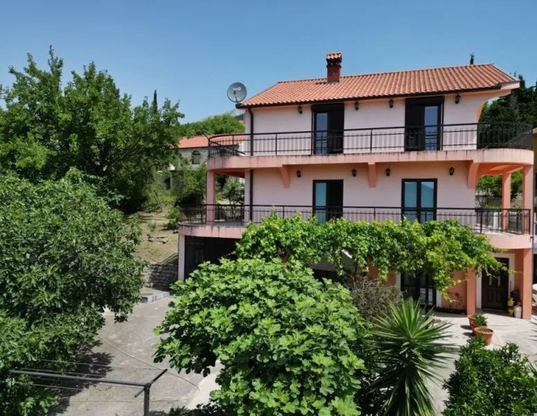 Prodaja, kuća, 299m², Topla, Herceg Novi