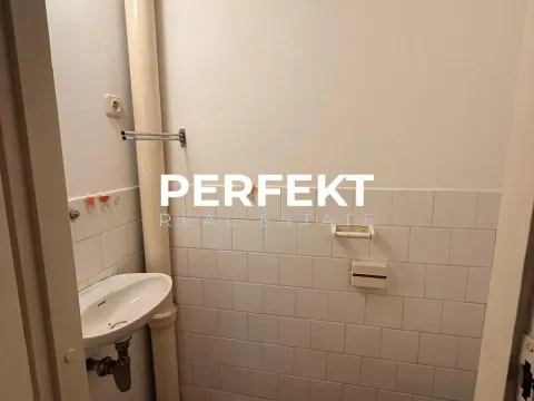 Prodaja, trosoban stan, 77m², Banjica, Voždovac Sve Podlokacije - image 8