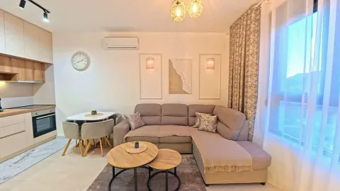 Sale, studio apartment, 27m², Centar, Bar - image 2