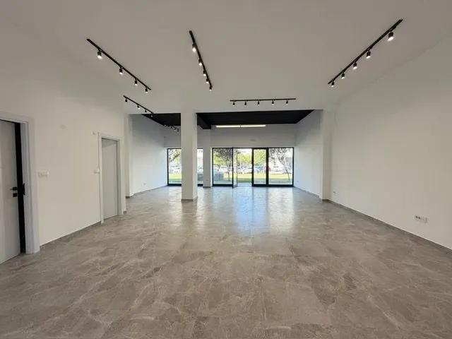 Rent, office space, 117m², Pobrežje, Podgorica