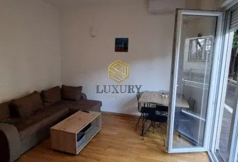 Izdavanje, jednosoban stan, 37m², Momišići, Podgorica - image 6
