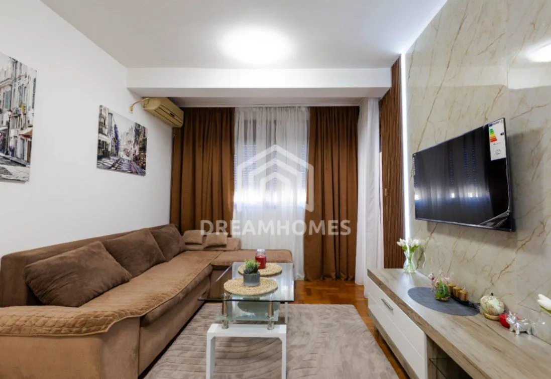 Izdavanje, jednosoban stan, 45m², Stari Aerodrom, Podgorica