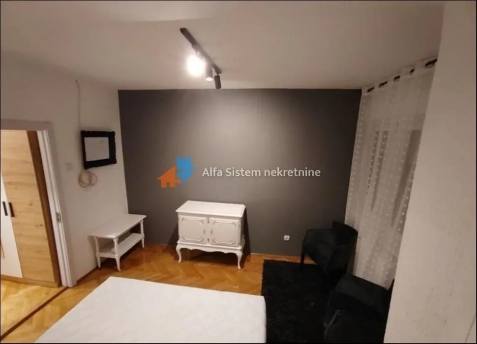 Rent, three bedroom apartment, 85m², Savski Venac, Beograd