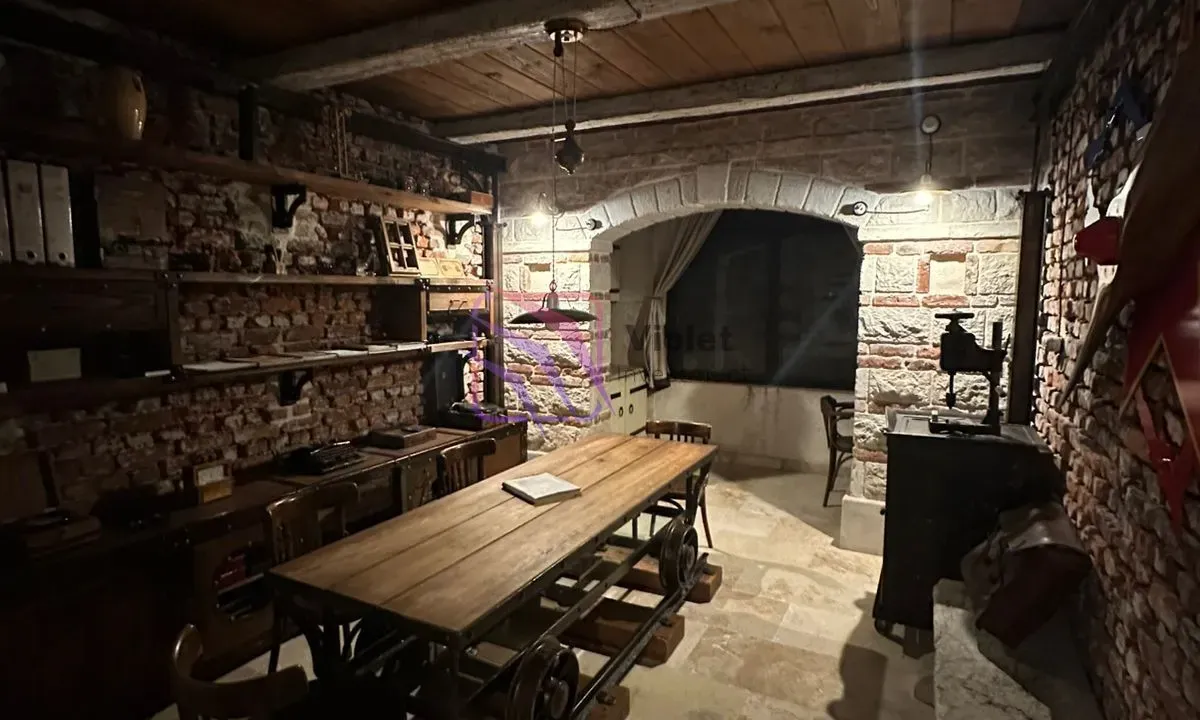 Rent, office space, 42m², Centar, Podgorica