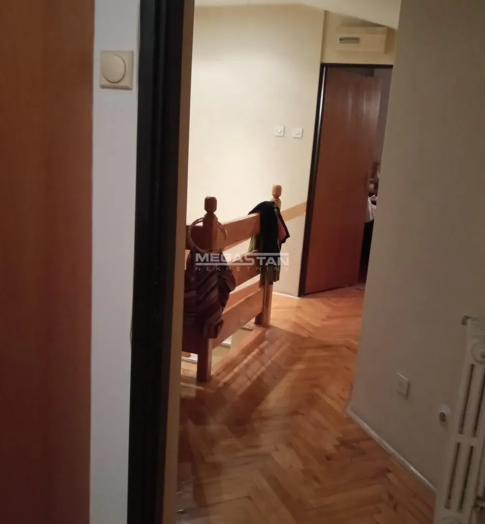 Sale, four bedroom apartment, 103m², Kanarevo Brdo, Beograd