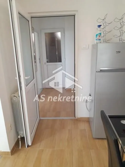 Rent, three bedroom apartment, 80m², Čukarica, Beograd
